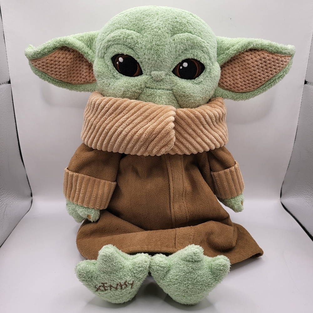 Scentsy Buddy Star Wars Grogu Baby Yoda The Mandalorian The Child Plush 15"